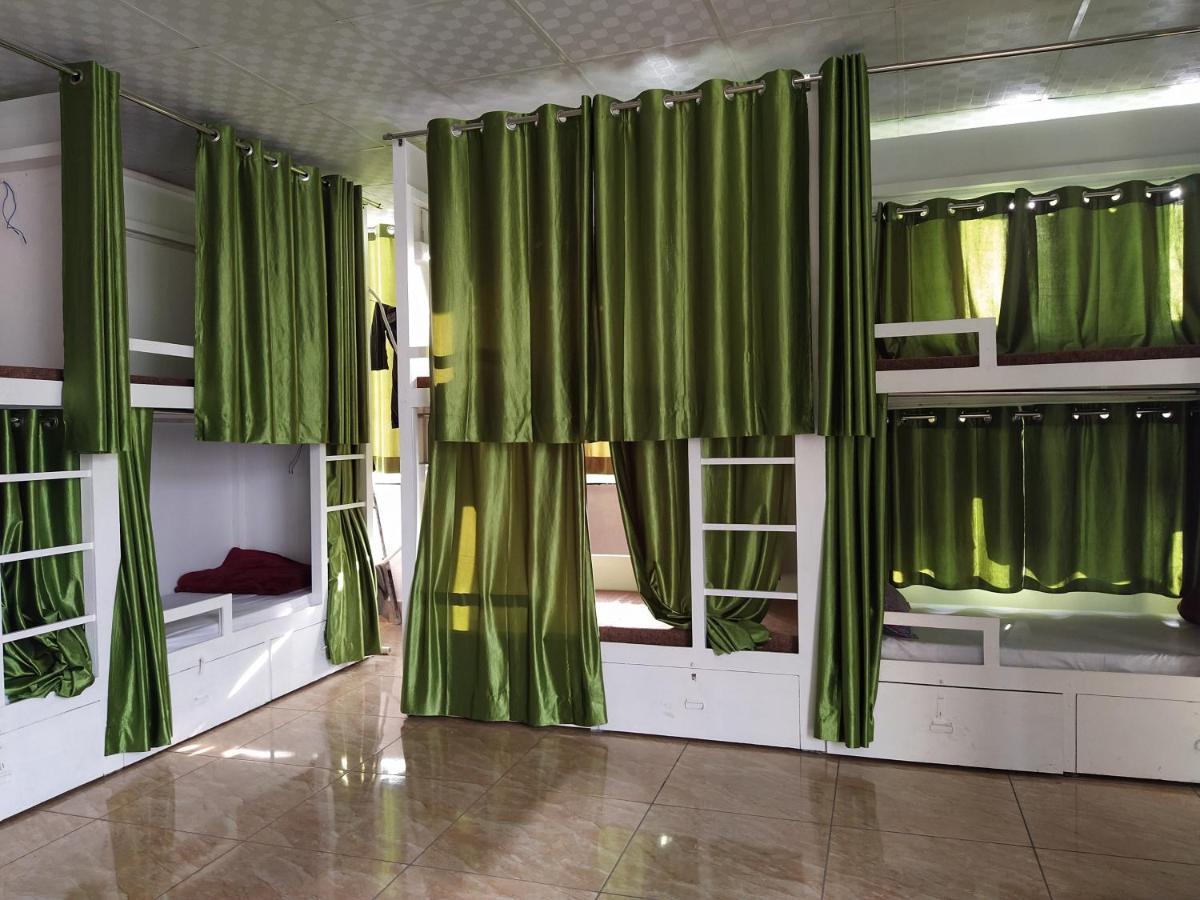 Hotel The Raja Palace Rishīkesh Екстериор снимка